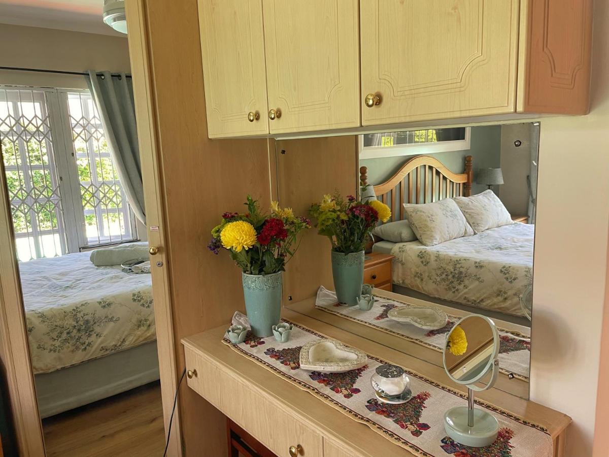 Lemon Tree Cottage Edgemead エクステリア 写真